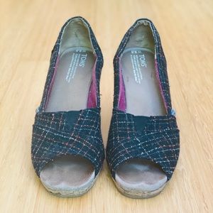 TOMS Black Wedges